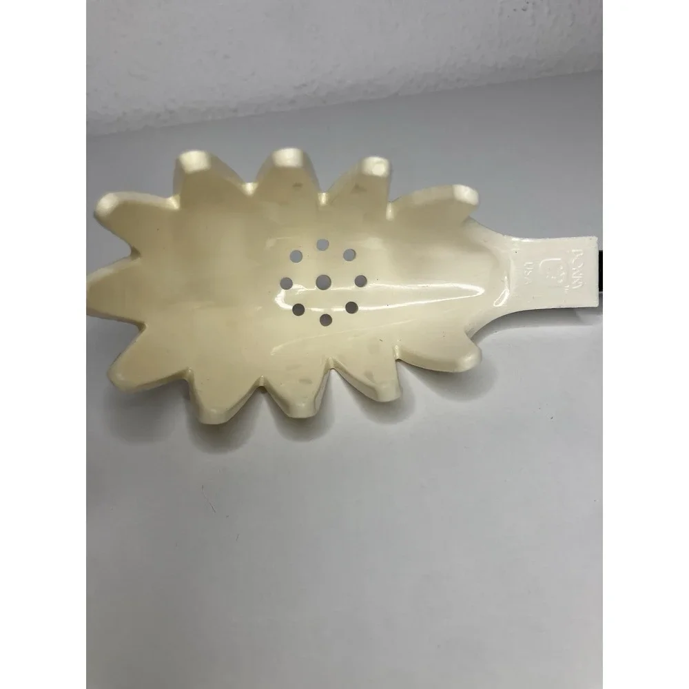 VTG BONNY Spaghetti Scooper White Kitchen Utensil Retro Made In The USA‎